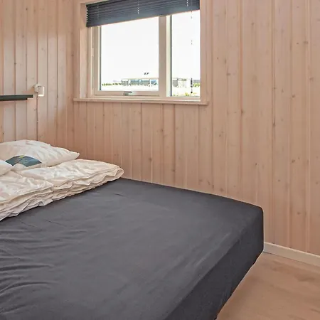 Holiday home Beautiful In Haderslev With Kitchen